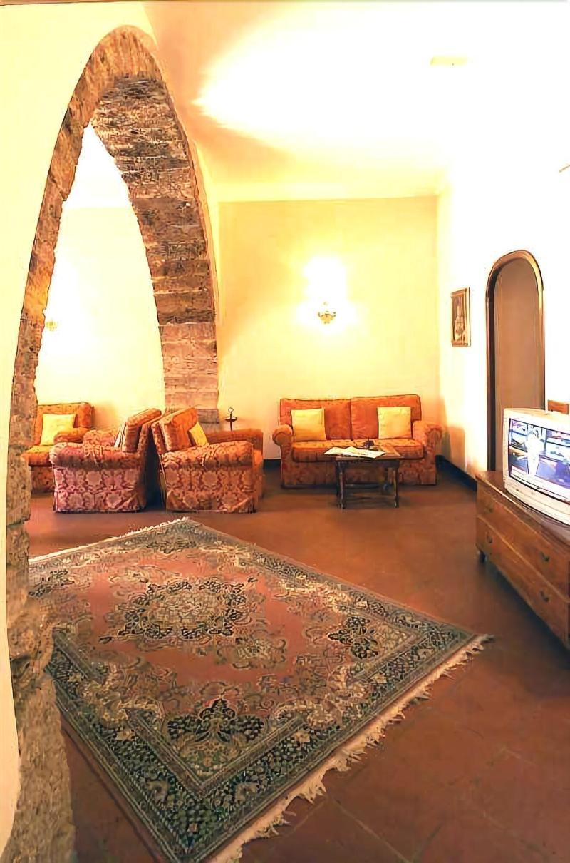 Hotel&Ristorante Miramonti Palazzo Storico Rieti Esterno foto