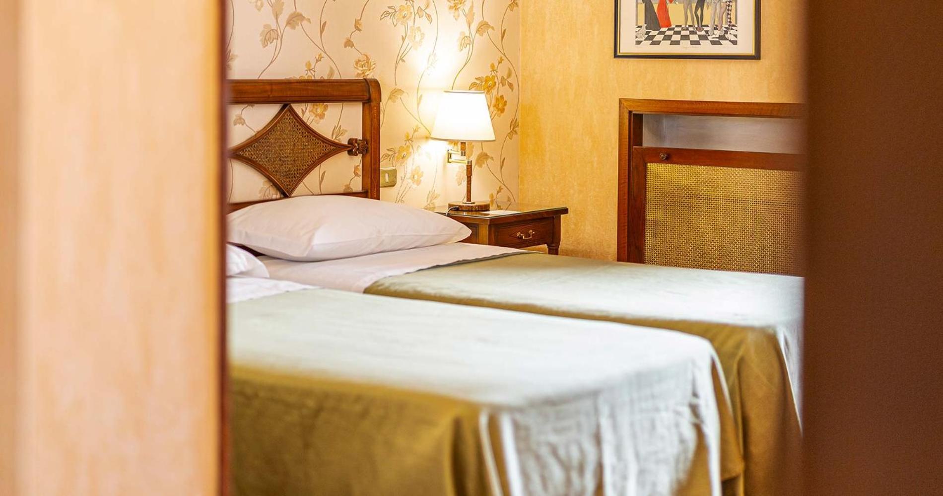 Hotel&Ristorante Miramonti Palazzo Storico Rieti Esterno foto
