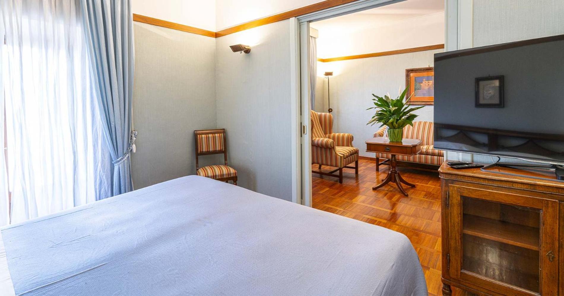 Hotel&Ristorante Miramonti Palazzo Storico Rieti Esterno foto