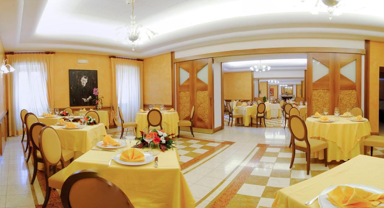 Hotel&Ristorante Miramonti Palazzo Storico Rieti Esterno foto